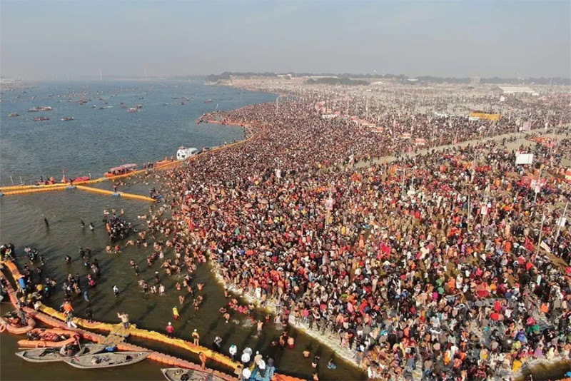 Kumbh Mela festival receives 10 million Hindus performing holy ritual