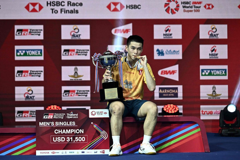 Kunlavut, Se-young clinch Thailand Open titles
