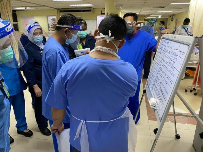 All hands on deck: HKL doctor shares account of frontliners’ grit treating LRT wreck victims