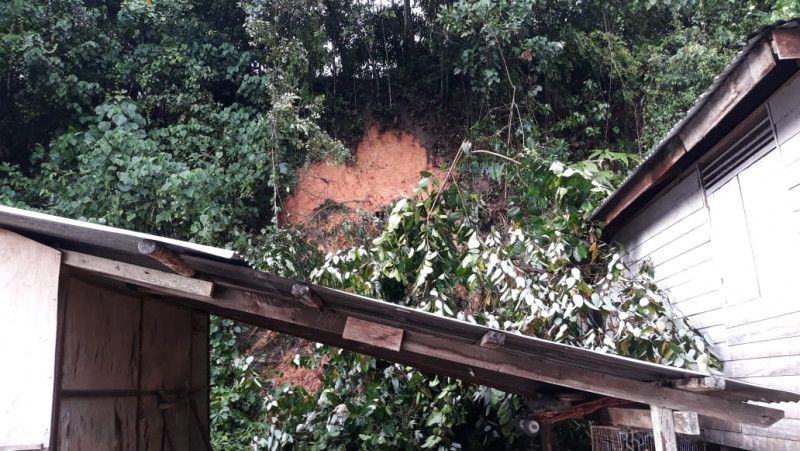 Orang Asli homes in Simpang Pulai partially hit by landslide