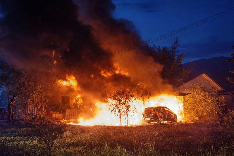 Fire damages teachers’ quarters and car in Langkawi on first evening of Ramadan