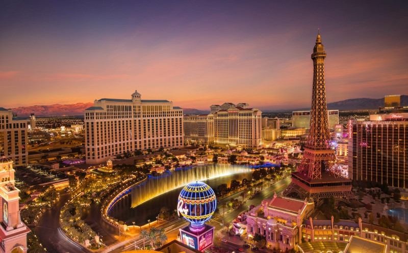 Two dead, six hurt in Las Vegas Strip stabbing rampage