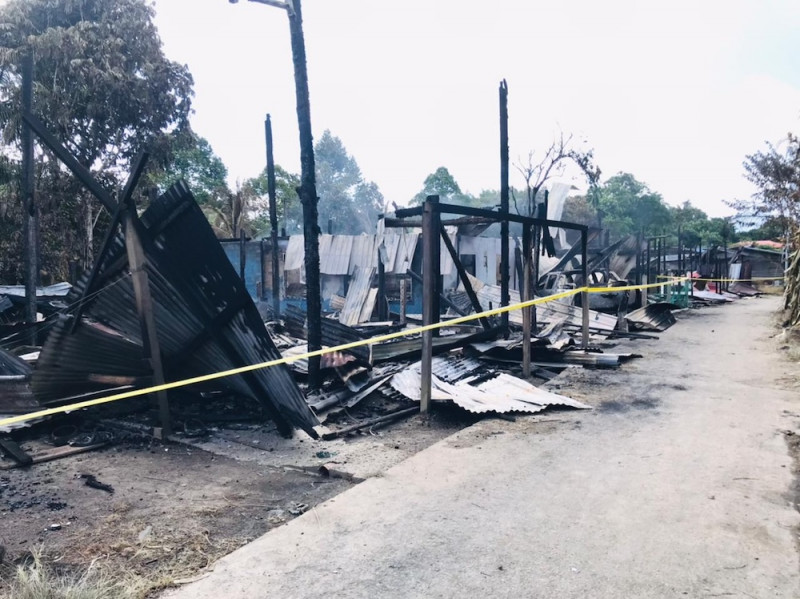Baram villagers battle fire to save remote settlement