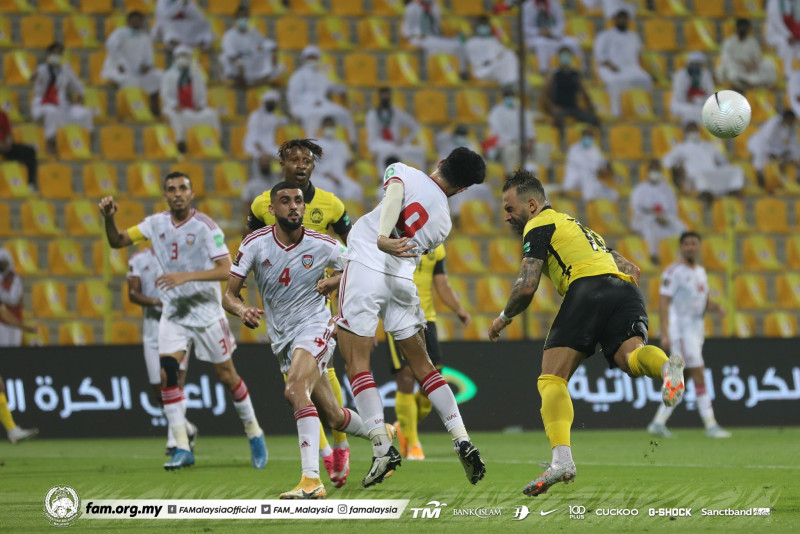 Iran beat Hong Kong to revive World Cup campaign hopes