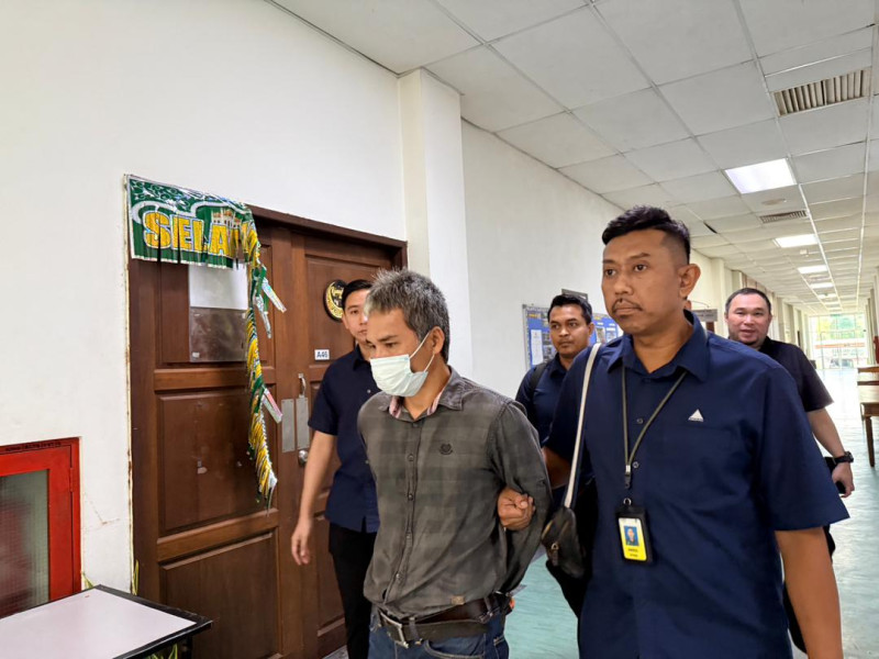Man jailed 10 months, fined RM50k over offensive FB post insulting PakLah