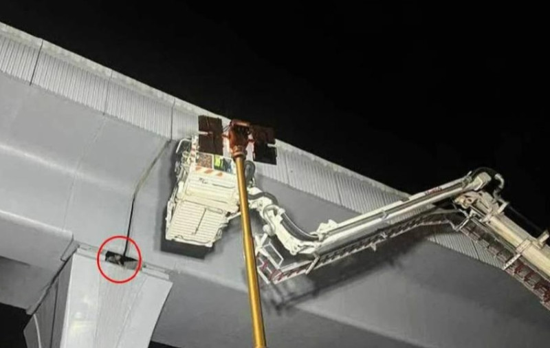 Man suspected of attempting cable theft rescued after being trapped on MRT pillar in TTDI