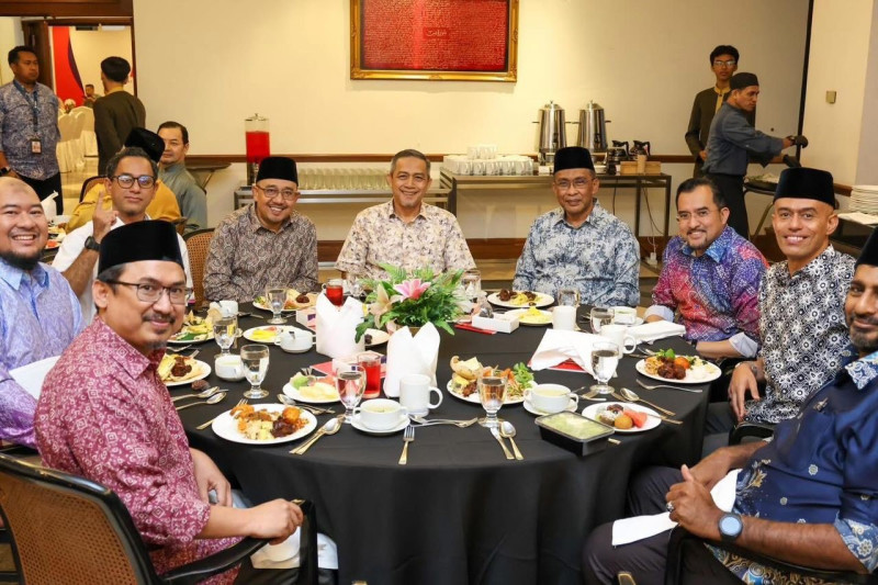 Cross-bloc meet of Malay, Islamic parties marks rare political dialogue