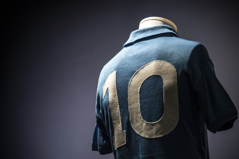 Big-ticket items go unsold in auction of Maradona assets
