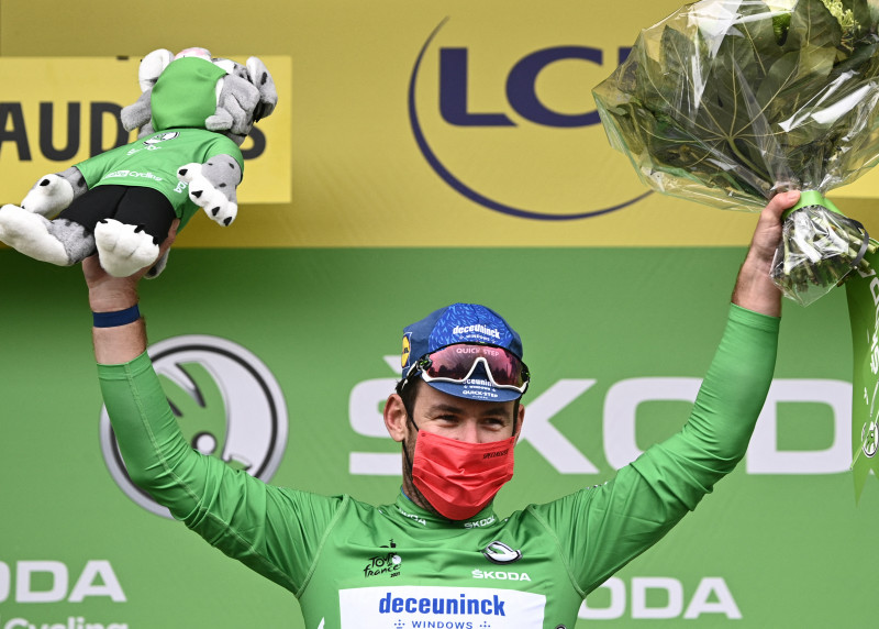 Man charged with robbing Tour de France star Cavendish