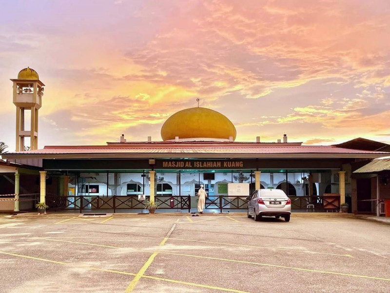Mosque management, bathed-like-a-corpse teenager’s family make peace