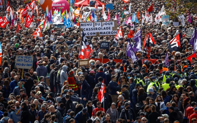 From Tokyo to Los Angeles, workers observe May Day with marches and demonstrations