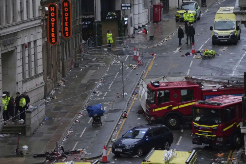 Driver who plowed into Liverpool soccer fans acted alone, not believed to be terrorism - Police