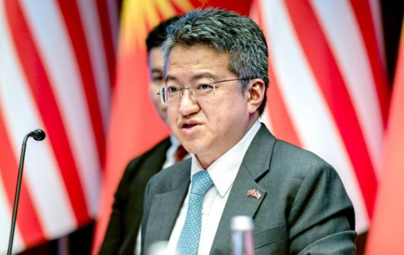 Malaysia urges ASEAN to foster middle-class growth and home-grown multinationals