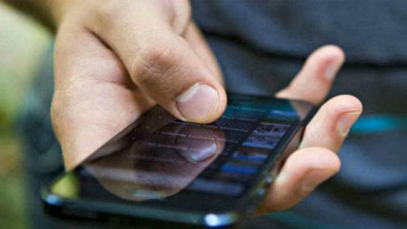 Patient gets follow-up message from 'doctor' - asking if she is single