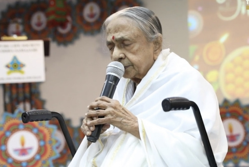 Mother Mangalam: a mother to everyone – Ravindran Raman Kutty 