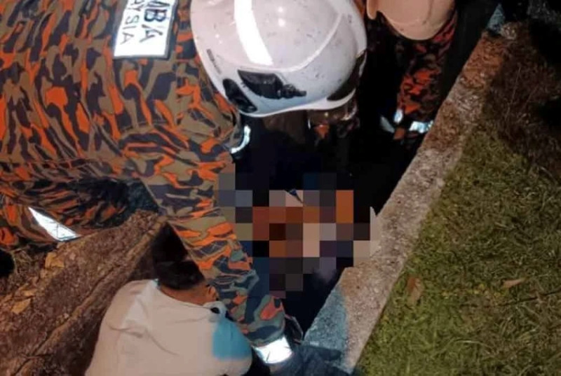 Young woman killed, friend injured in motorcycle crash in Mersing