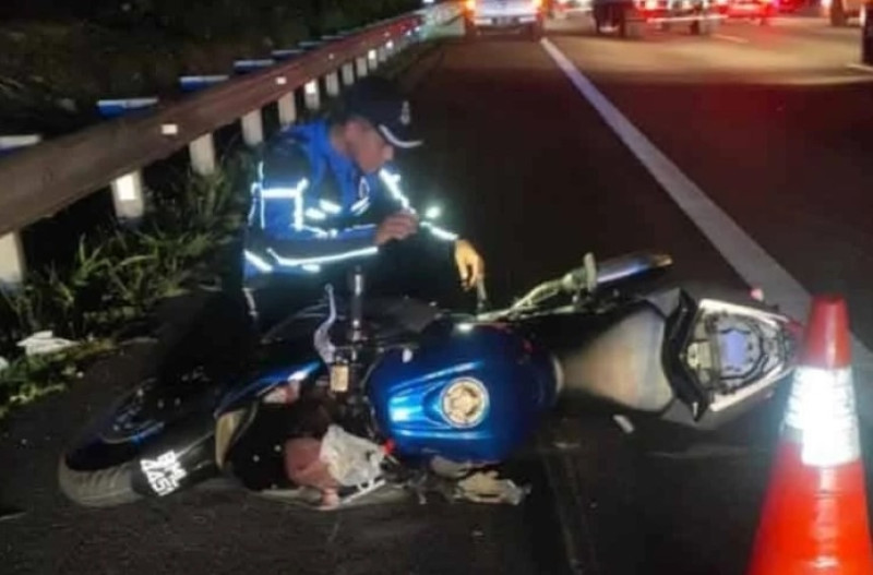 Wife killed, husband seriously injured in motorcycle crash on Senawang–Ayer Keroh Highway
