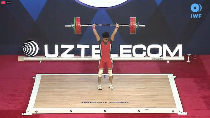 M’sian weightlifter dedicates Commonwealth gold to wife, family