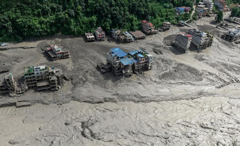 Over 50 Malaysians uncontactable after Nepal floods kill over 160