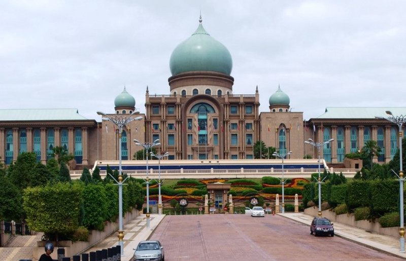 PMO denies Anwar instructed MACC to probe Tun M’s sons, Daim