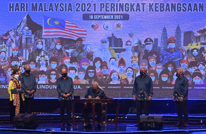 RM9.13 bil for Sabah, S’wak development, RM7.7 bil to upgrade internet: PM