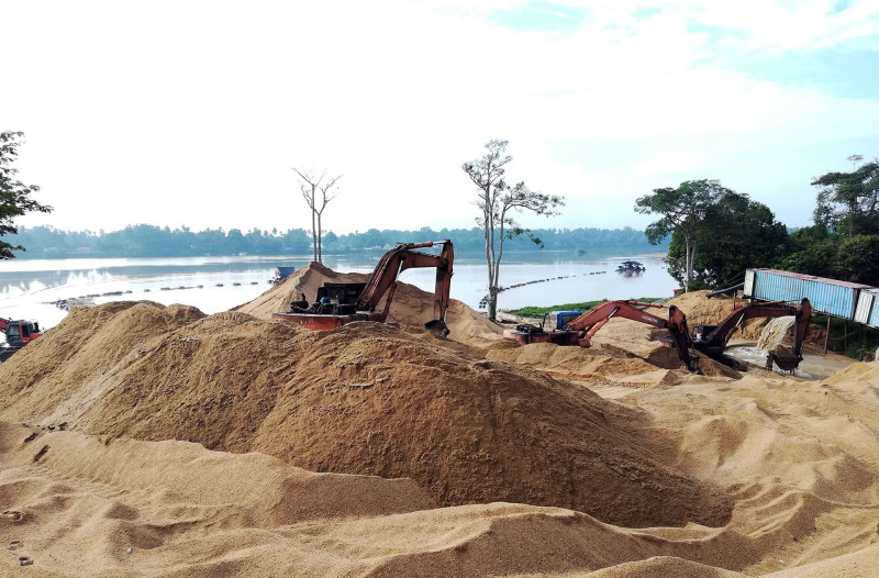 Malaysian Greens accuse Govt of double standards over sand and rare earth exports