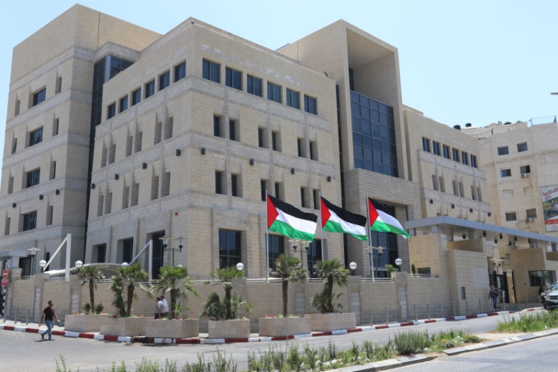 Palestinian monetary authority calls for international intervention over shekel crisis