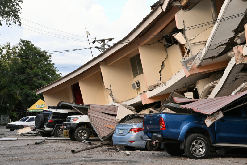 Fresh magnitude-6 earthquake strikes Panama after deadly tremor