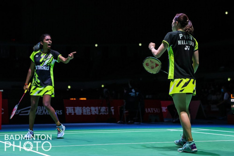 Pearly-Thinaah march into French Open quarterfinals in style