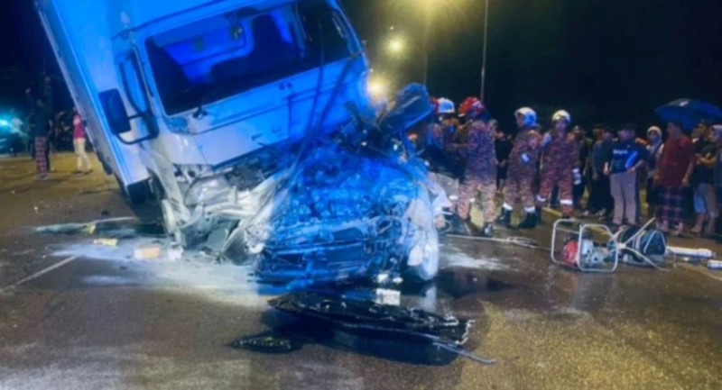 Three children orphaned as parents perish in tragic Pekan crash