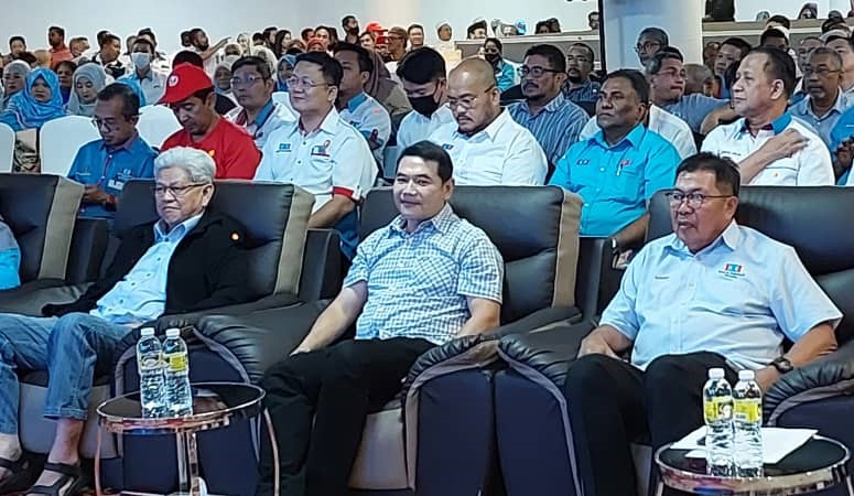 Do better at engaging youngsters, don’t blame Undi18: Rafizi