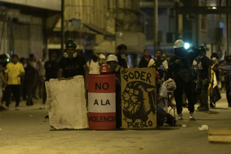 Peru says army, police to clear protester roadblocks