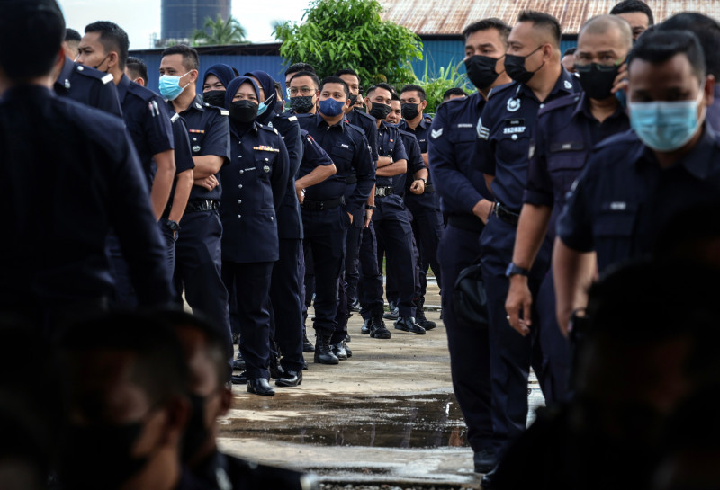 GE15: Padang Serai, Tioman early votings run smoothly