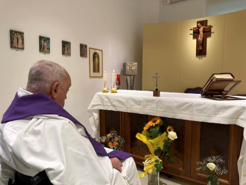 Pope Francis reflects on illness and war as health improves