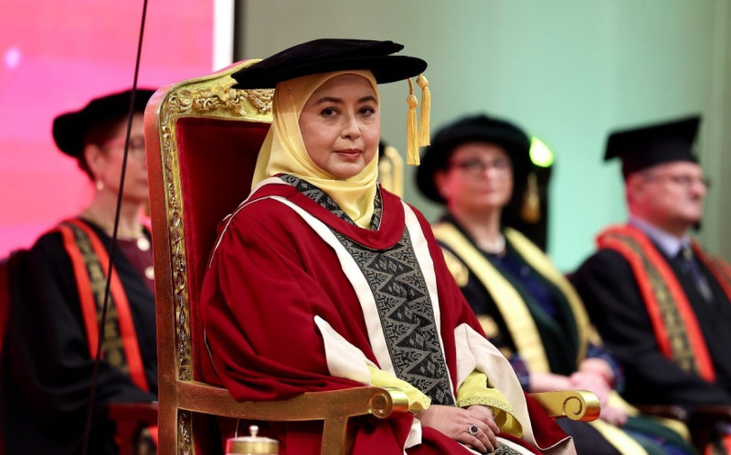 Queen urges greater compassion as mental health stigma keeps many silent