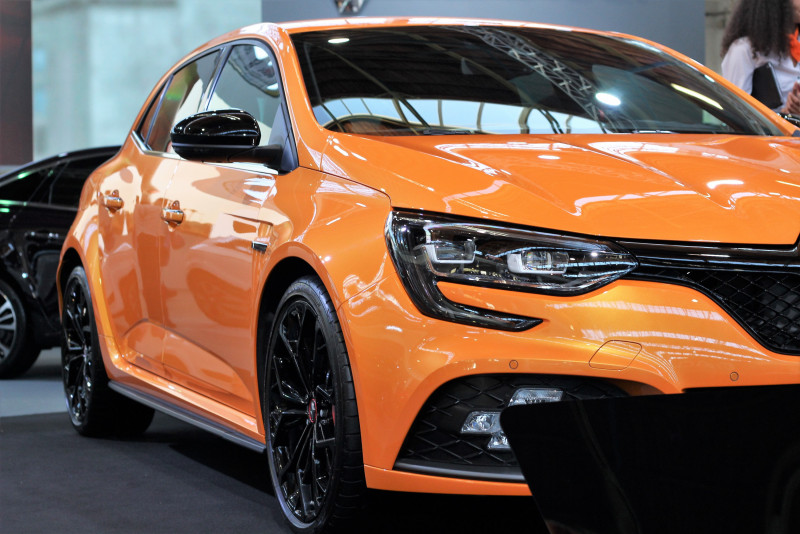 Renault 2020 sales slump on pandemic