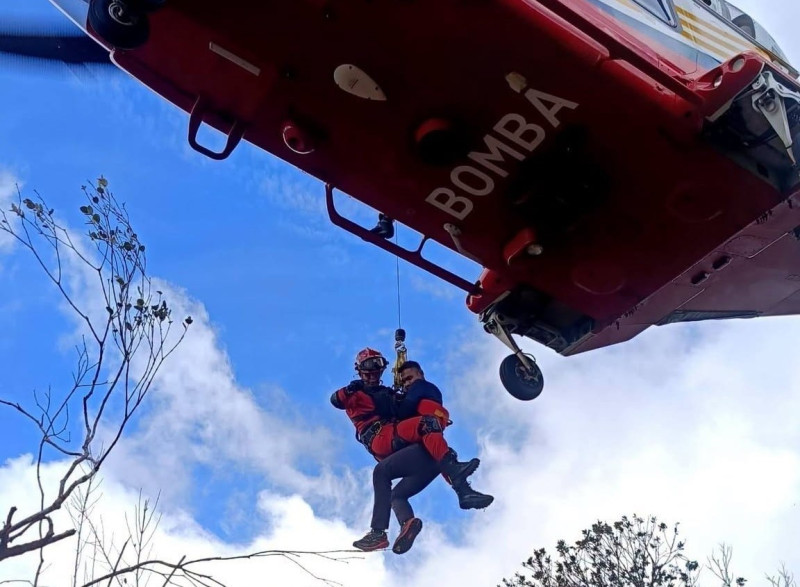 Survivor hiker recounts 14-day forest ordeal after being found alive in Perak jungle (video)