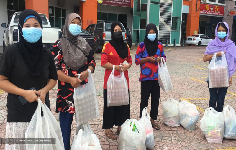 Sabah’s undocumented ‘band of sisters’ finally receives food aid 