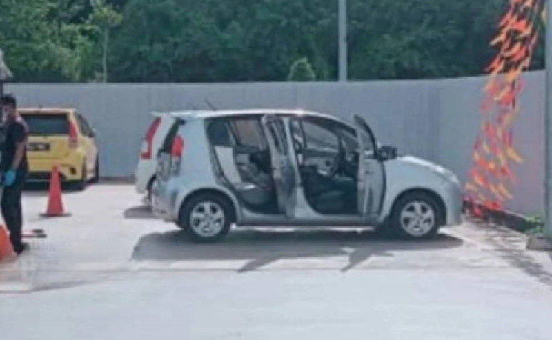 Foul smell leads to discovery of deceased man in parked car