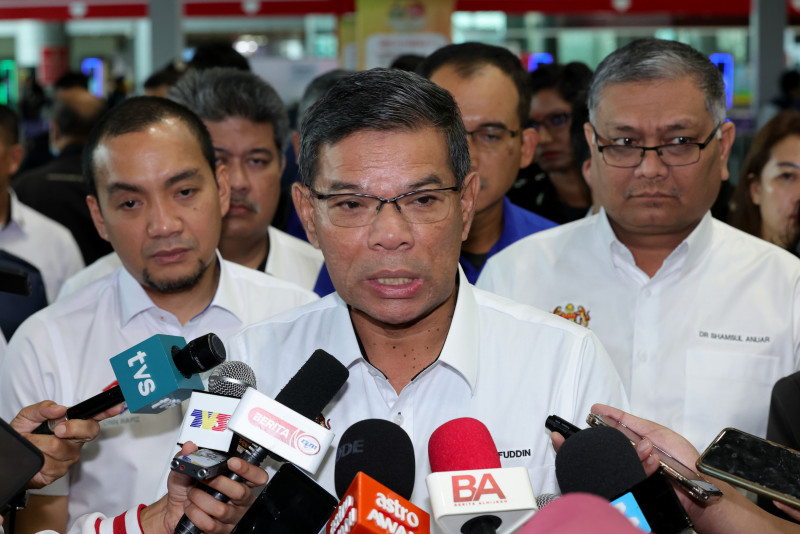 Home minister approves Umno’s no-contest motion for top two
