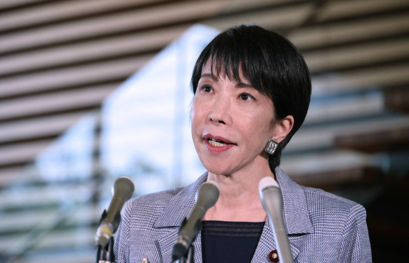 Japan approves record‑setting budget as new bond issuance is tightly controlled