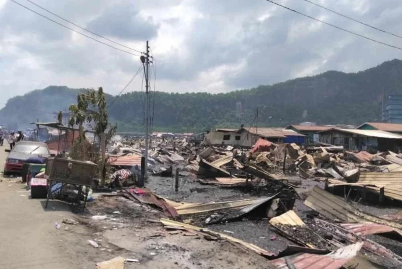 Anwar to visit Sandakan fire victims as over 9,000 displaced in Sabah (UPDATED)