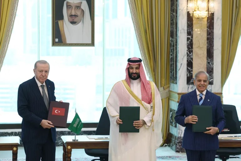 Saudi Arabia, Türkiye and Pakistan sign mutual defence pact amid rising regional tensions