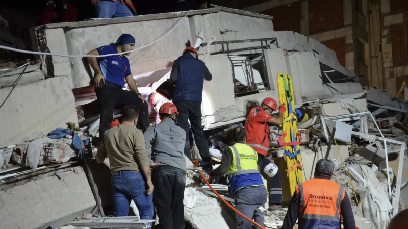 Rescuers race to find Turkey quake survivors, 30 dead