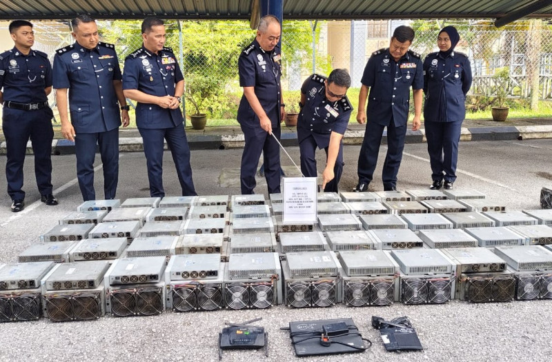 Bitcoin mining syndicate busted after empty shop lots turned into illegal operations