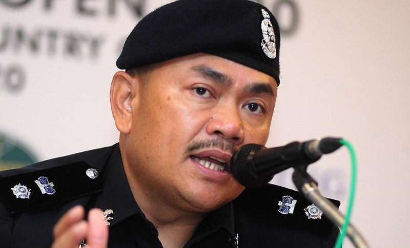 Sharply coordinated police operation leads to six arrests in early morning bag snatch