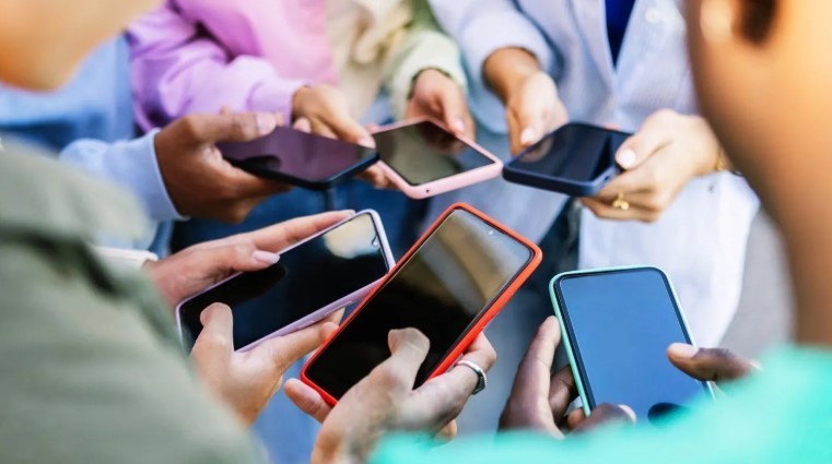 Therian social media trend may distort children’s sense of identity, psychologist warns