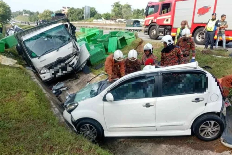 Eight injured in three-vehicle crash on North–South Expressway near Sungai Petani