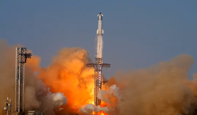 SpaceX's Starship spins out of control after flying past points of previous failures
