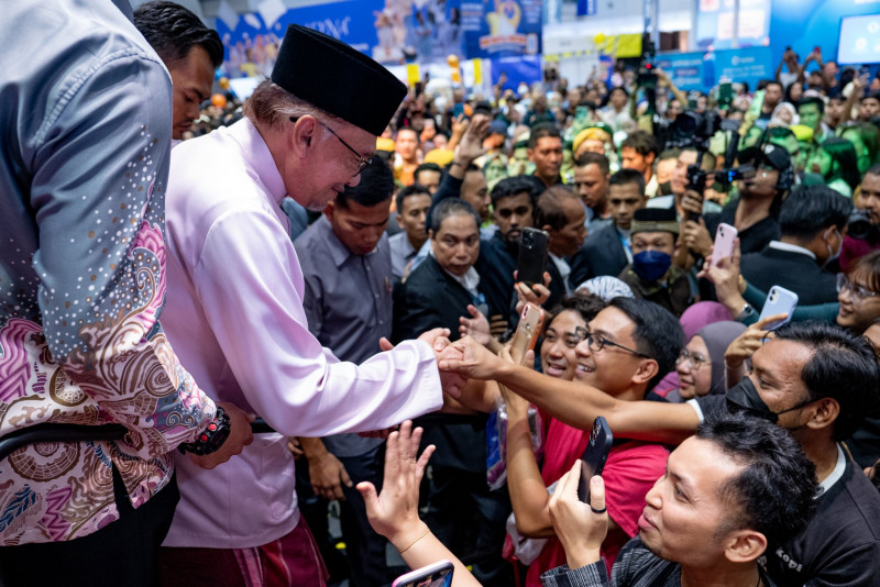 Anwar officiates Starvendors 2023 fest, extends thanks
